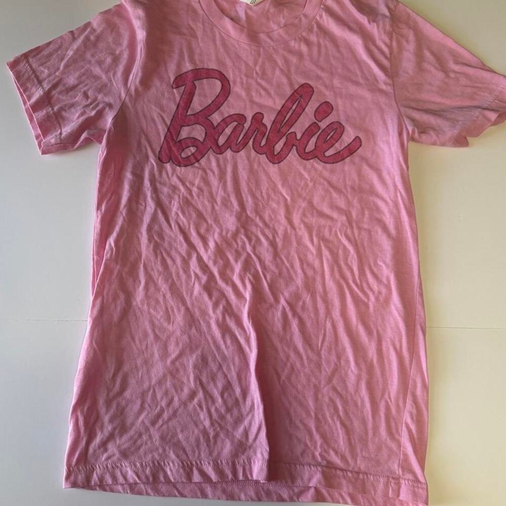 Title barbie pink baby tee
